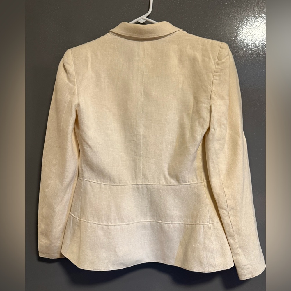 Valentino Beige Women's Blazer Pre-owned good condition. - Picture 3 of 5